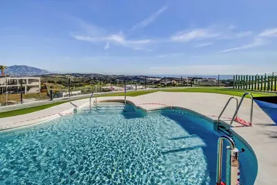 Image de 124 - Breathtaking Modern Penthouse Apartment with Sea Views & Pool in Mijas!