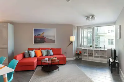 Image de Brighton Beach Haven | Central, Stylish, Sleeps 8