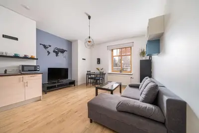 Image de Apartment in Art Nouveau style building