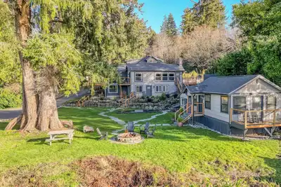 Image de Mountain, River View, Fire Pit, Drive to Beach