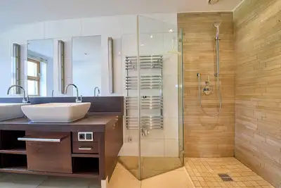 Image de Spacious 5-bedroom apartment with fitness room, WiFi in wonderful Maishofen