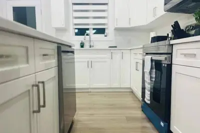 Image de Charming 3 Bdrm home Garage King bed Tv Wifi