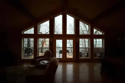 Image de Xmas Now Avail+Beaver Lake Views+Hot Tub Fun