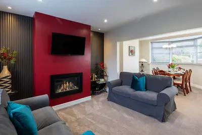 Image de Child-friendly 3-bed house in Sherwood Forest, Edwinstowe with WiFi & Parking