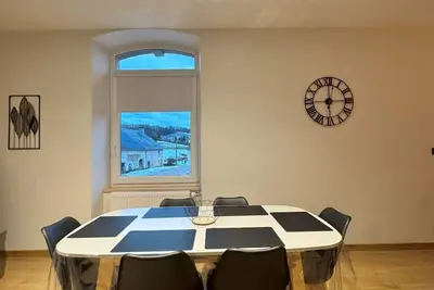 Image de La petite fille des rivières, rive droite