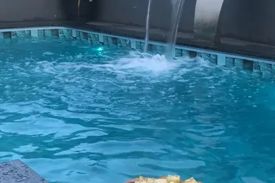 Image de House with heated pool close to the center and Flamboyant, pet friendly