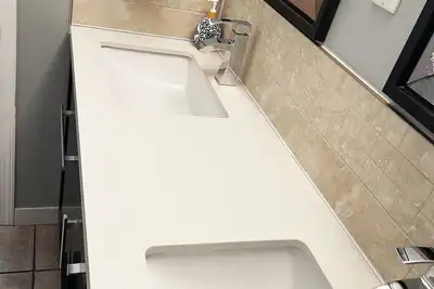 Image de Cozy Bungalow Near Downtown | Pet Friendly! w/WiFi