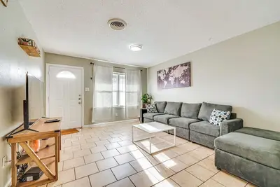 Lubbock Home: 3 Mi to Texas Tech!