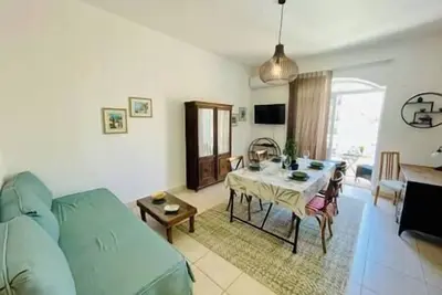 Image de 2br Saint PAuls Bay Apartment By Holihomes