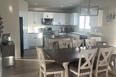 Image de Spacious 4 bedroom 2 bath home in Nampa sleeps 10
