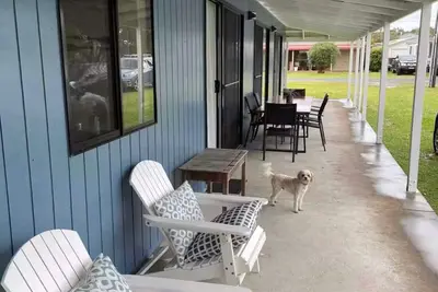 Image de Relax and Recharge in a Charming Beach Getaway - Red Rock House