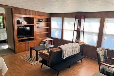 Image de Lake Getaway- Sleeps 7- Boat Slip