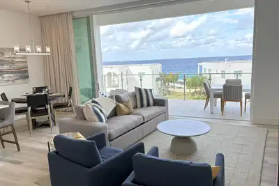 Image de Luxury/Oversized  - 1 Bed/1. 5 Bath near Amazing Shore Diving W/180° Ocean Views