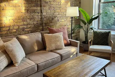 Image de Chic, Clean 2-bedroom condo with WiFi, Ac in amazing Chicago; Free Parking