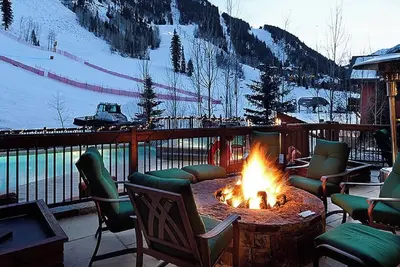 Image de Aspen Summer at Ritz Carlton Club Ski in Ski out 3 bdrm 3 bath, by owner.