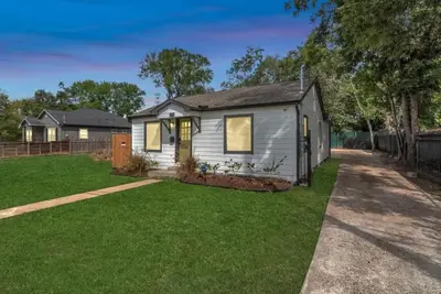 Image de Charming 3-bed/ 2-bath house, 10 minutes from downtown w/ hot tub