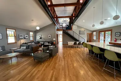 Image de The Church in Bend 3 King Beds and 2 twin beds, Sleeps 6