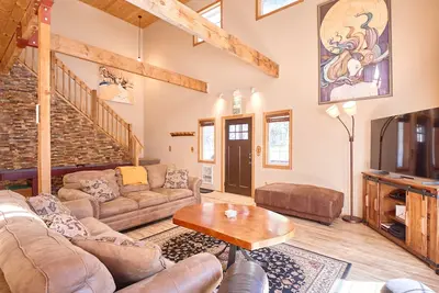 Image de Pine Breeze Lodge -Shuffle Board, a  Hot Tub and a Quiet Setting!