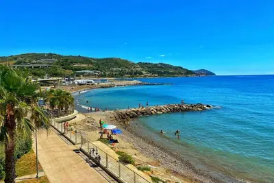 Image de Riviera dei Fiori Apartment for 8 people with air conditioning and private pool