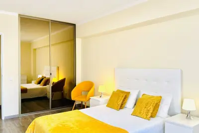 Image de Praia da Rocha, Pátio da Rocha, 5. º F/ T1, by Ig