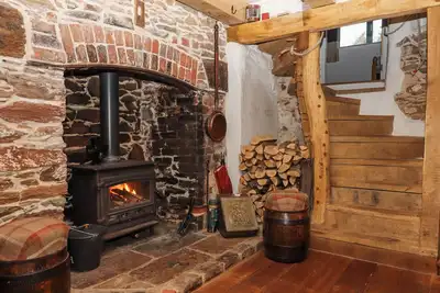 Image de Alpha Cottage, pet friendly, character holiday cottage in Dartmouth