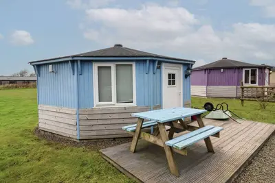 Widemouth Bay, pet friendly, with a garden in Hartland