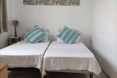 Image de The Anex, room with small garden and terrace, very quiet and sunny area.