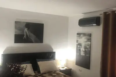Image de Cozy 2-bedroom apartment in charming Tiranë with WiFi, Ac
