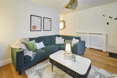 Host & Stay | Hovera Cottage