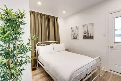 Image de Stylish & Bright Modern Home