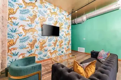 Image de Downtown Loft! Walk to Everything