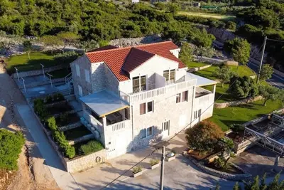 Image de Apartments Mi&Ni - One Bedroom Apartment with Terrace and Sea View (no. 2)