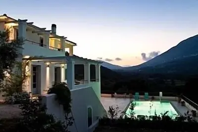Image de Superb Villa in Agia Efimia with privacy, large private pool, outside kitchen/Bbq