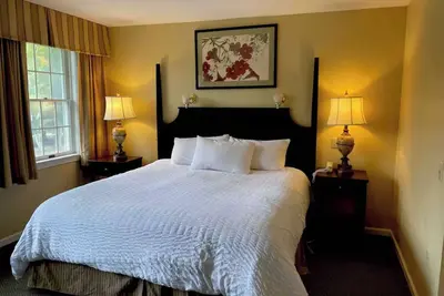 Image de Escape to the Heart of Jiminy Peak: Country Inn condo with full kitchen, 2 bths