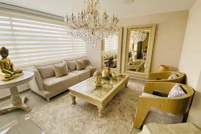 Image de Luxury 3-bedroom apartment in the best tourist area of Cali. Close to everything