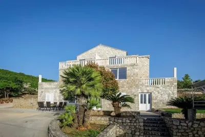 Image de Apartments Mi&Ni -Comfort Two Bedroom Apartment with Terrace and Sea View (no. 3)