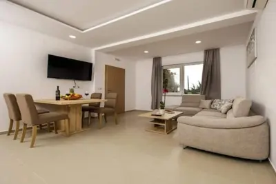 Image de Apartments Mi&Ni - Two Bedroom Apt with Terrace