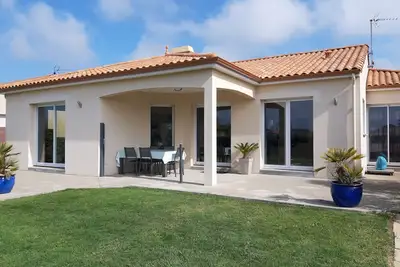 Image de Maison tout confort au calme - Grands espaces - Proche mer et commerces