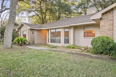 Image de Peaceful 3-bedroom House in DeLand Close to Everything but Quiet and Spacious!