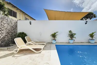 Image de Fully private villa with swimming pool, jacuzzi and large green area
