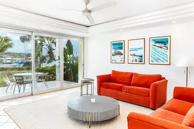 Image de 2 Bdrm Garden & Marina View at The Yacht Club  C4