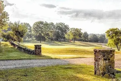 Image de Charming 3-bedroom cottage located on historic Seaton Place Farm in Delaplane Va