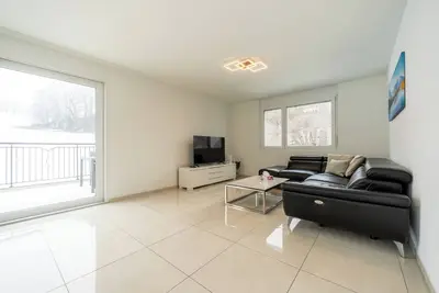 Image de Cozy 2-bedroom apartment in charming Safenwil with WiFi