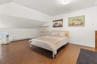 Image de Spacious 3-bed Apt. in Dix30 close to Dt