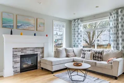 Image de Modern 3br Retreat in Edmonds - Pets Welcome!