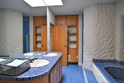 Charming 2-bedroom house with WiFi, Ac in peaceful Playas de Rosarito. \n