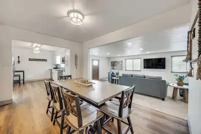 Image de 16 Mi to Paint Mines: Spacious Simla Home!