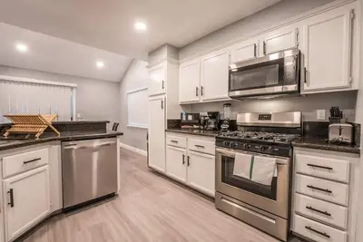 Image de Spacious Villa Retreat for Your Family Vegas fun vacation