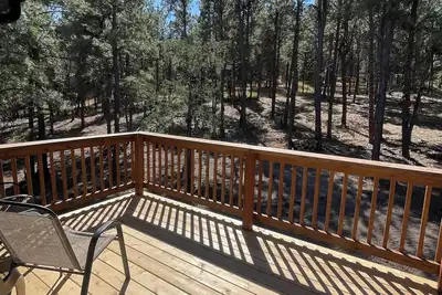 Image de New Solar Powered Home on Cozy Pine Ridge