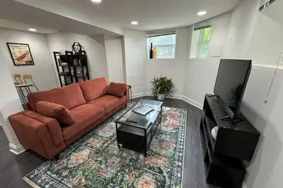 Image de Cozy 2-bedroom Condo in the heart of Logan Square